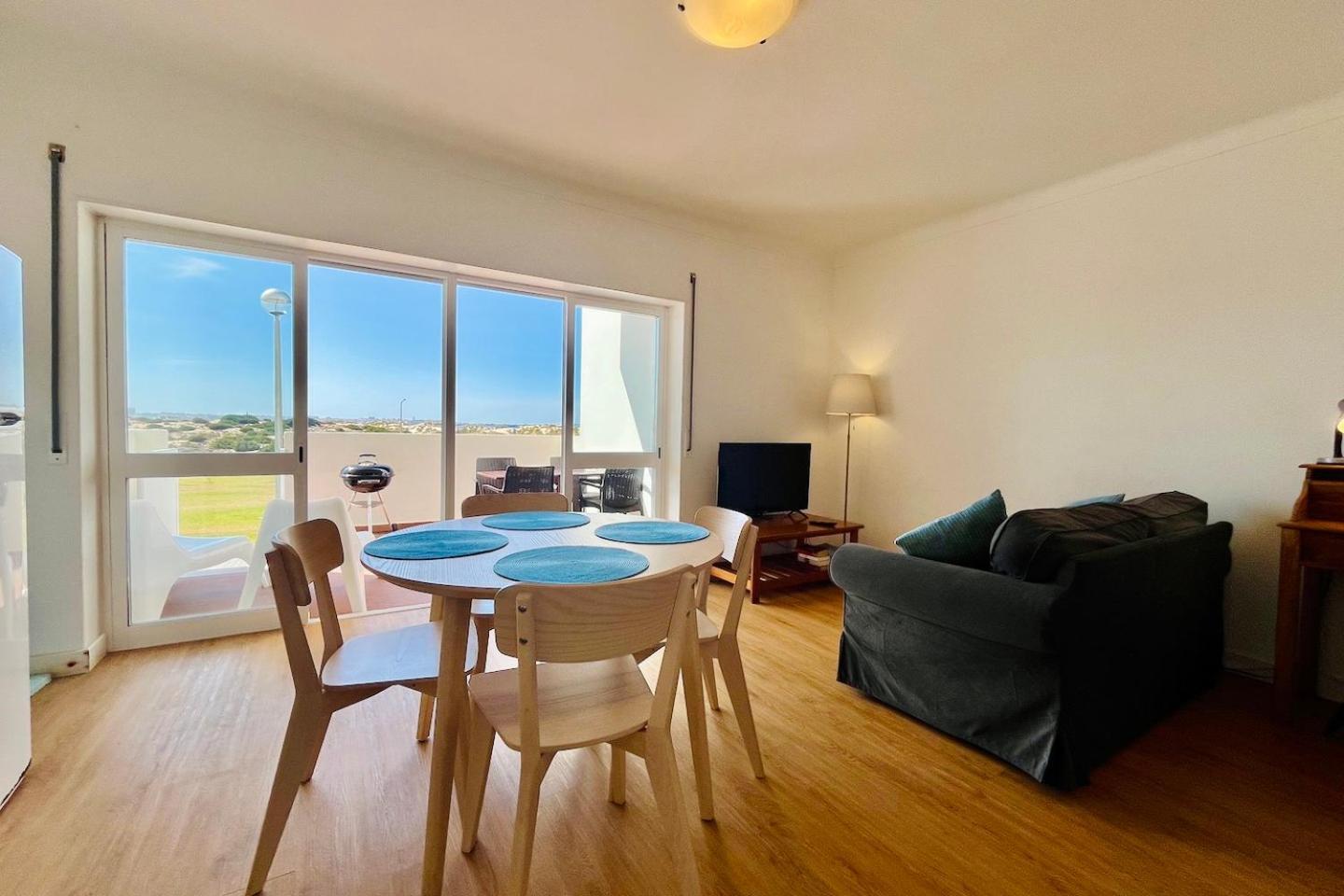 Apartamento Luciana - Beachside, Balcony, Sunset View Ferrel  Εξωτερικό φωτογραφία